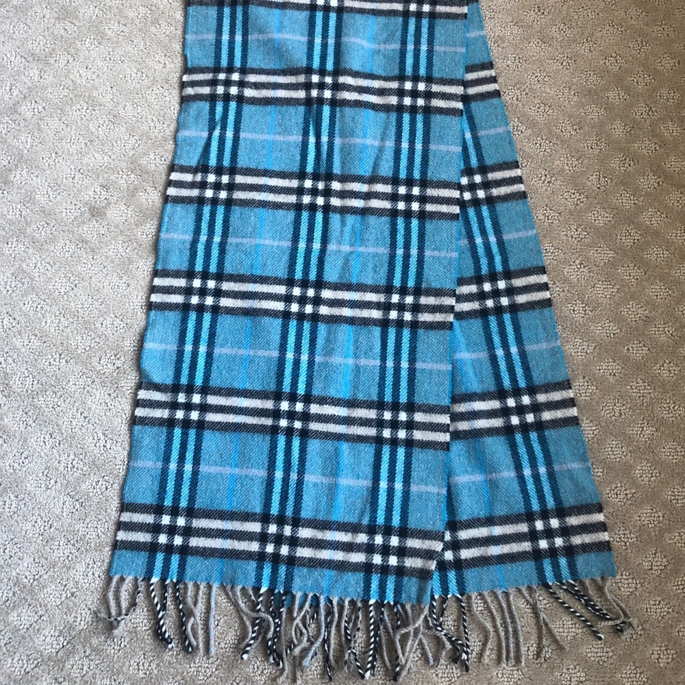 Burberry scarf